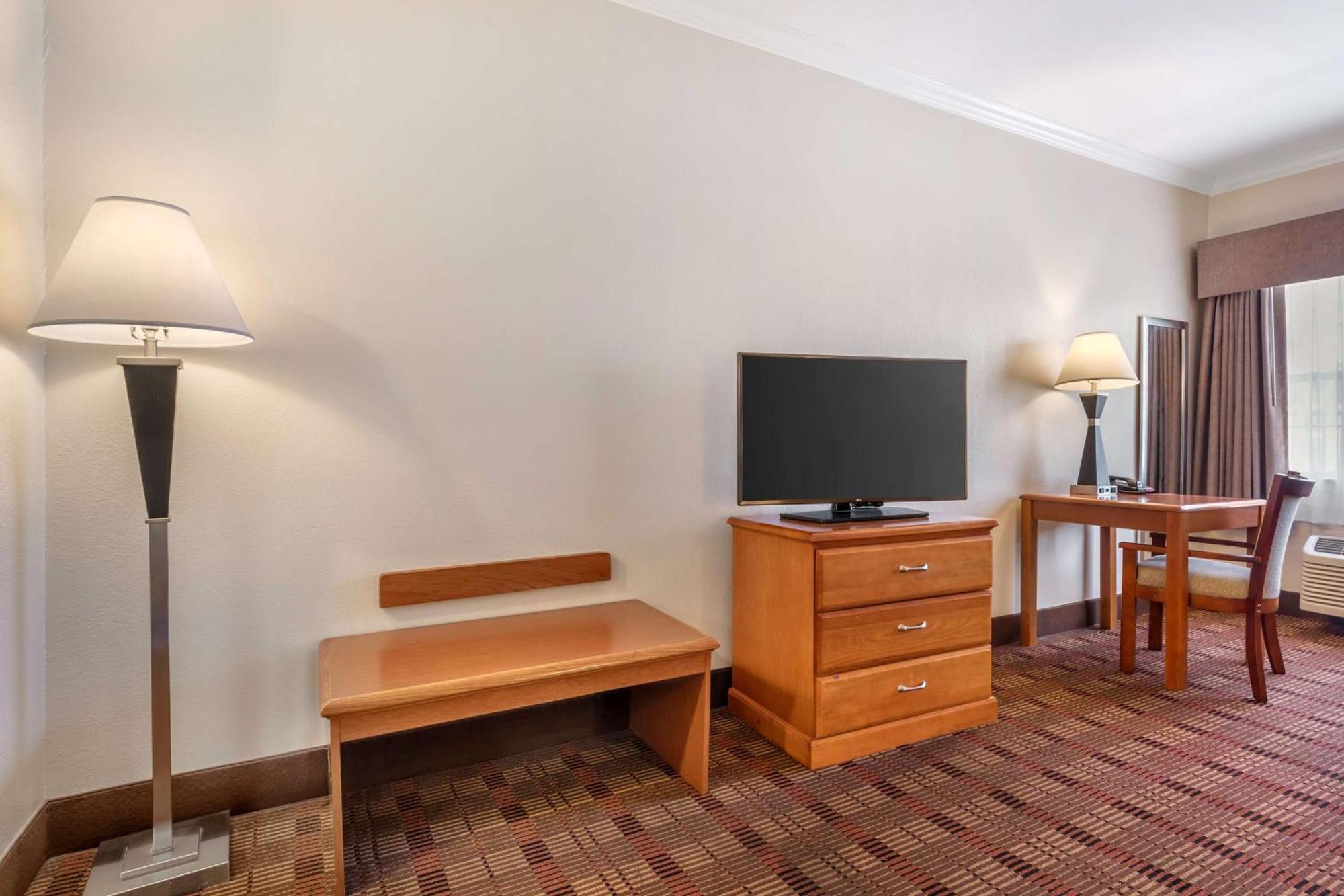 Best Western Club House Inn & Suites Mineral Wells Ngoại thất bức ảnh